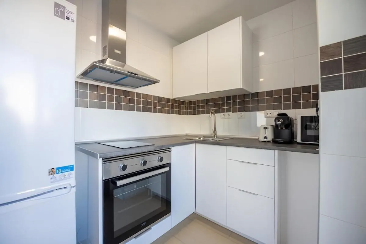 Luminoso Apartamento Con Balcon El Puerto de Santa María Spanje